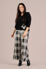 Revel Top with Print Pocket