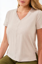 Rib V-Neck Tee
