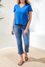 Rib V-Neck Tee
