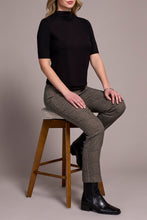 Funnel Neck Elbow Sleeve Top