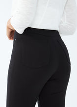 Petite Suzanne  Straight Leg Jean
