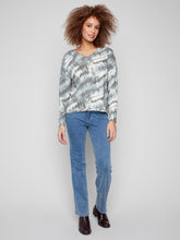 Printed V-neck Tee