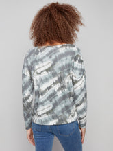 Printed V-neck Tee