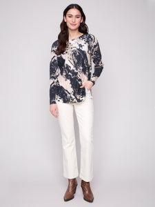 Printed Scoop Hem Sweater