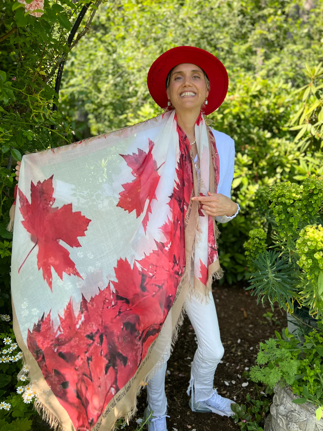 LOVE'S PURE LIGHT SCARF D-17B  Oh Canada