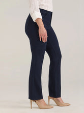 Petite Suzanne Straight Leg Ponte Pant